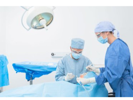 EURONDA chir.set Surgery 5 setů (2xplášť, U rouška, 2x obdelníková ochrana, ochrana hadiček a další) 270123